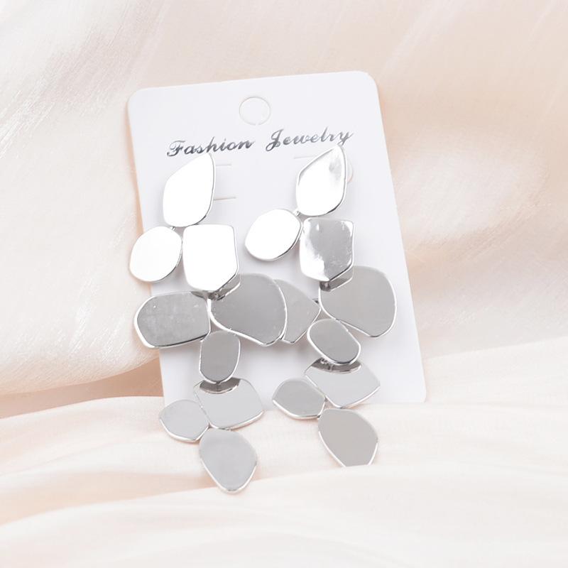 Fashion Leaf Drop Earring for Women Irregular Geometric Dangle Earrings Minimalist Personalized Daily Jewelry Accessories Gifts
Fashion Leaf Drop Earring for Women Irregular Geometric Dangle Earrings Minimalist Personalized Daily Jewelry Accessories Gifts