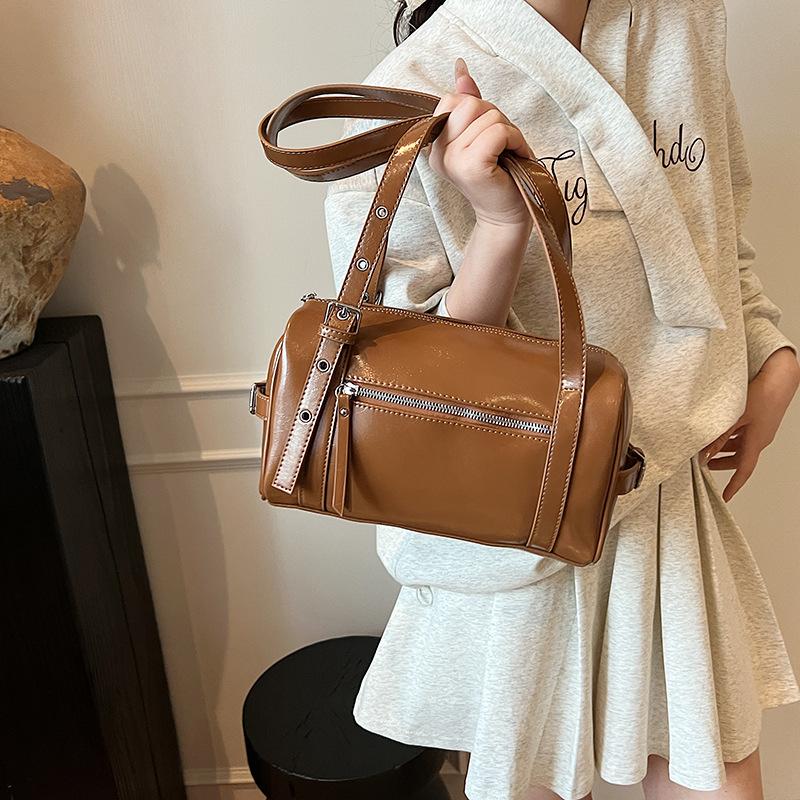 Premium sense small bag women 2025 new casual versatile pillow bag fashion commuter shoulder armpit bag handbag темно-коричневого
Premium sense small bag women 2025 new casual versatile pillow bag fashion commuter shoulder armpit bag handbag темно-коричневого