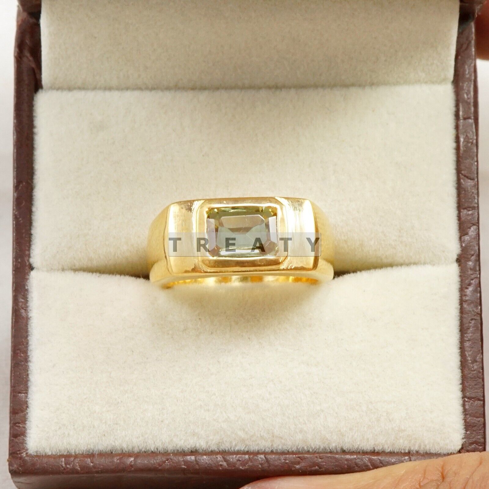 Citrine Emerald Cut Gemstone With 925 Sterling Silver Ring For Men s #B742 JL375692833273 4-16 US срібний
Citrine Emerald Cut Gemstone With 925 Sterling Silver Ring For Men s #B742 JL375692833273 4-16 US срібний