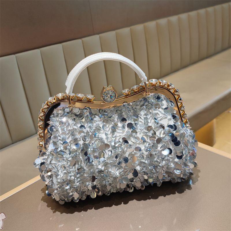 Новая модная женская универсальная кожаная сумка с пайетками в европейском и американском стиле, сумка через плечо
Новая модная женская универсальная кожаная сумка с пайетками в европейском и американском стиле, сумка через плечо