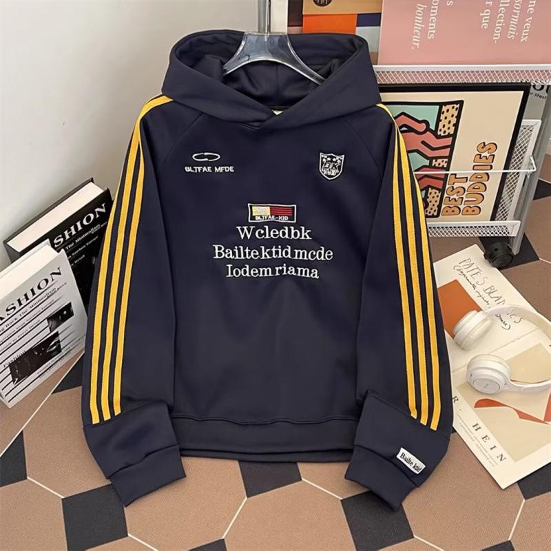 Men s Retro Patchwork Hoodie - Striped, Loose Fit for Autumn/Winter. Medium
Men s Retro Patchwork Hoodie - Striped, Loose Fit for Autumn/Winter. Medium