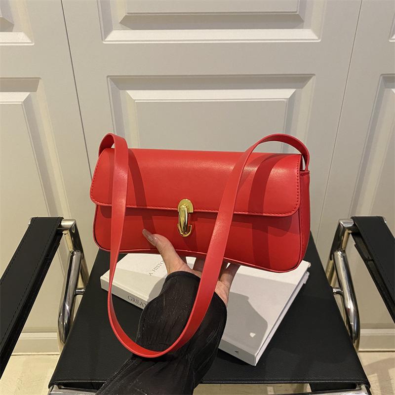 Новый персонализированный трендовый замок модная ретро сумка подмышку на одно плечо портативная подмышечная женская маленькая квадратная сумка красный
Новый персонализированный трендовый замок модная ретро сумка подмышку на одно плечо портативная подмышечная женская маленькая квадратная сумка красный