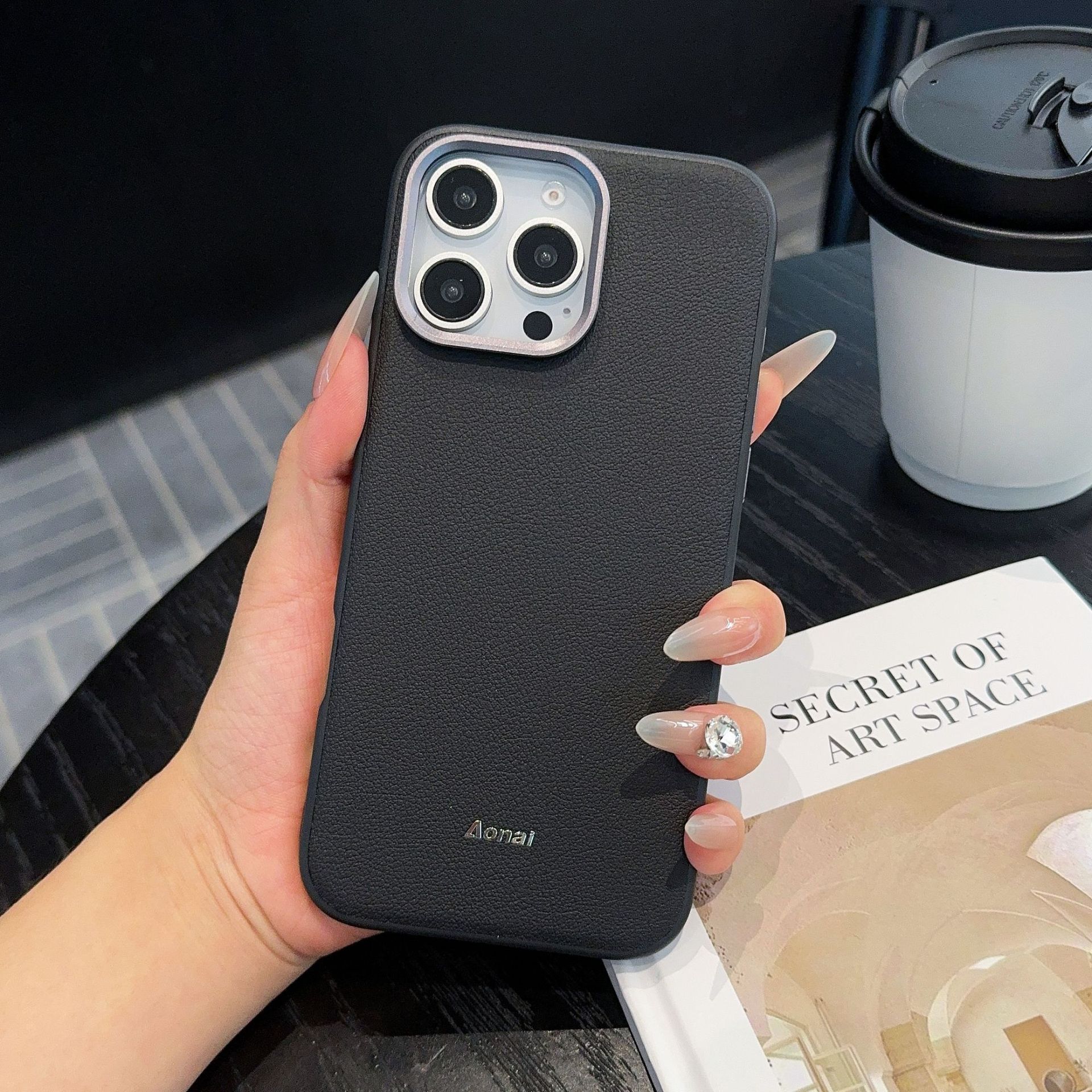 Lychee leather pattern for iPhone 16 phone case metal button Apple 15proamx with lens ring protective case iPhone 13 чёрный
Lychee leather pattern for iPhone 16 phone case metal button Apple 15proamx with lens ring protective case iPhone 13 чёрный