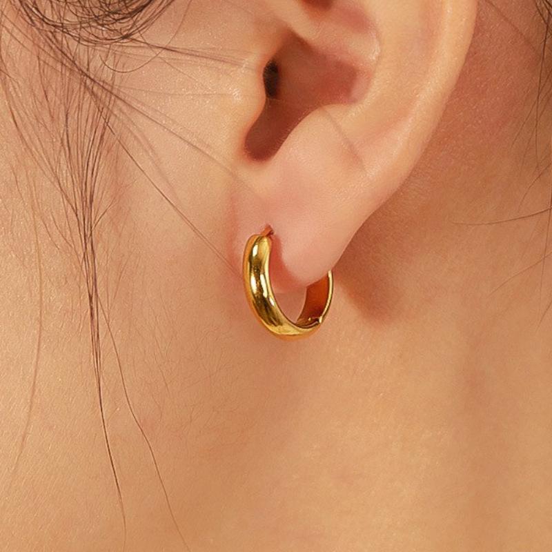 Korean-Style Simple Titanium Steel Earrings: Trendy, Unique, and Fashionable Jewelry. Inner diameter 12mm
Korean-Style Simple Titanium Steel Earrings: Trendy, Unique, and Fashionable Jewelry. Inner diameter 12mm