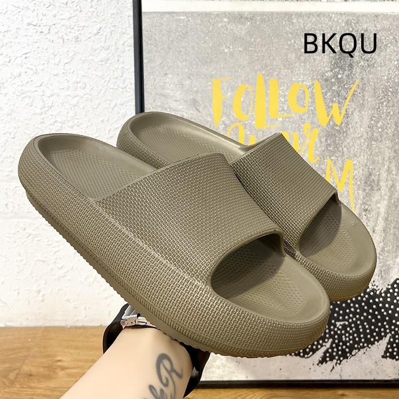 Rubber Slippers for Men Lightweight Platform Water Proof Comfortable Trendy All-match Breathable Non-slip Shoes Summer Main
Rubber Slippers for Men Lightweight Platform Water Proof Comfortable Trendy All-match Breathable Non-slip Shoes Summer Main