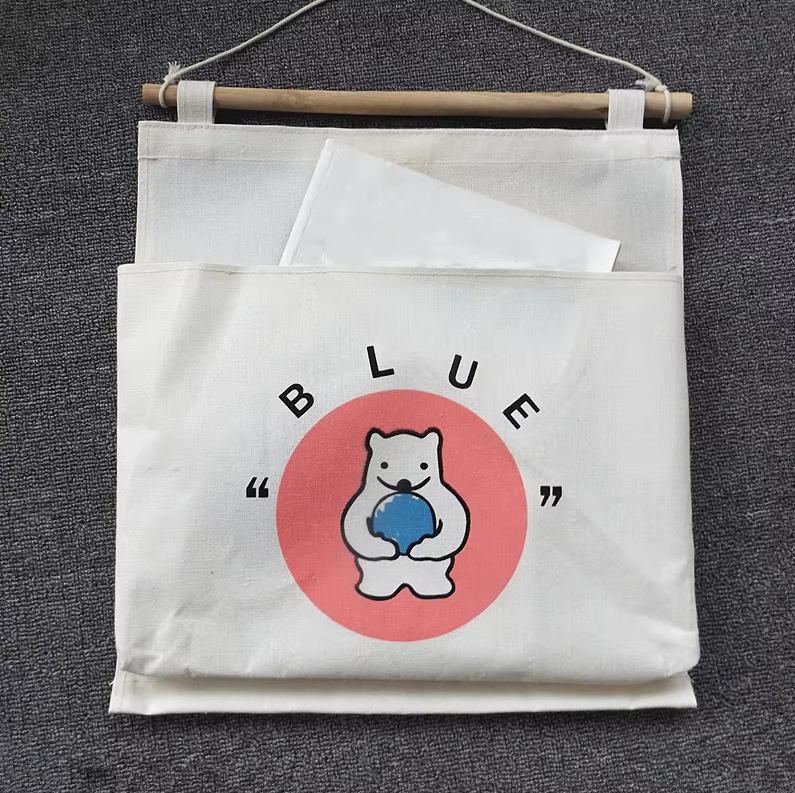 Cute Cartoon Printed Pattern Large Storage Bag Kindergarten Wall-mounted Book Sorting Bag Children s Room Wall Decor Hanging Bag about 35x40cm
Cute Cartoon Printed Pattern Large Storage Bag Kindergarten Wall-mounted Book Sorting Bag Children s Room Wall Decor Hanging Bag about 35x40cm