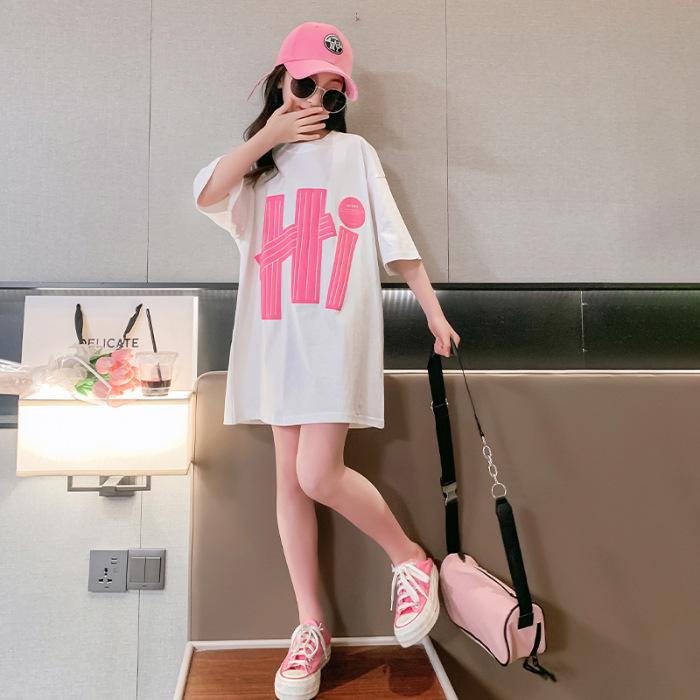 Летнее стильное платье-футболка средней длины с короткими рукавами для девочек 2023 года для детей старшего возраста 90 белый
Летнее стильное платье-футболка средней длины с короткими рукавами для девочек 2023 года для детей старшего возраста 90 белый