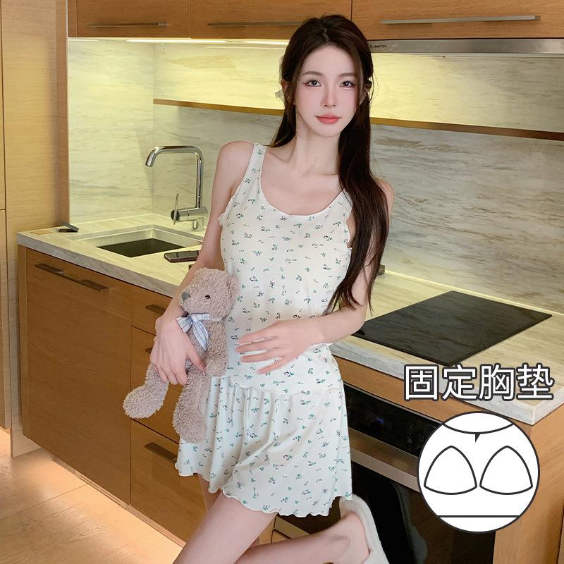 Summer new human cotton modal vest shorts set small fresh floral pajamas women s loungewear with chest pad XL
Summer new human cotton modal vest shorts set small fresh floral pajamas women s loungewear with chest pad XL