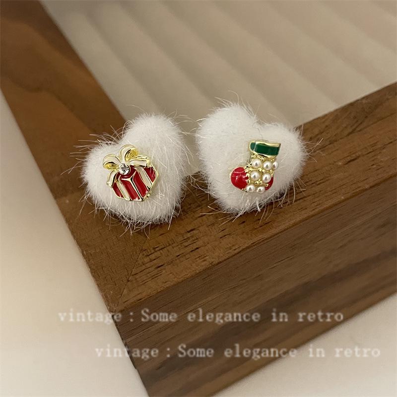 Винтажные рождественские мультяшные серьги-гвоздики: Санта, Подарочная коробка, Носки, Снеговик - Праздничные украшения для женщин
Винтажные рождественские мультяшные серьги-гвоздики: Санта, Подарочная коробка, Носки, Снеговик - Праздничные украшения для женщин