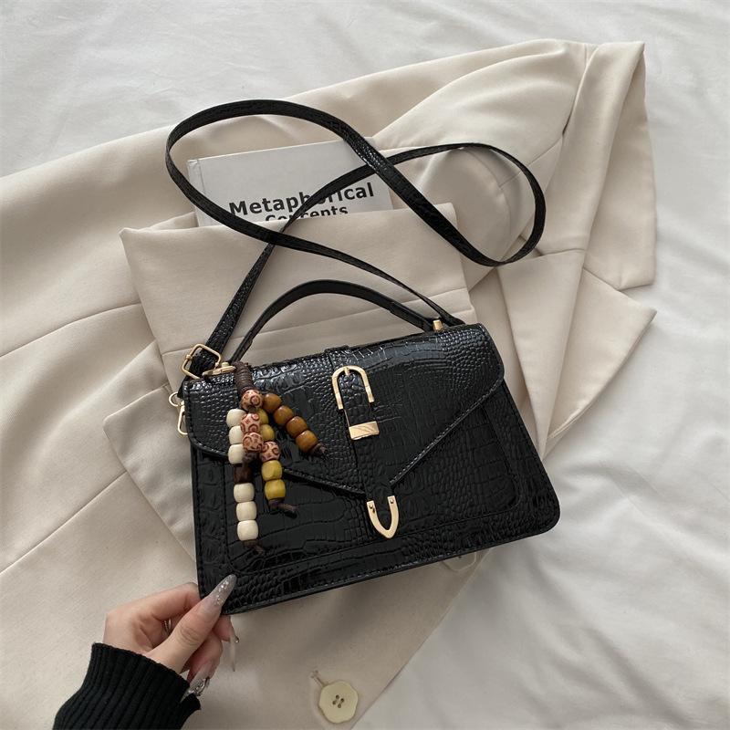 Vintage Brown Crocodile Pattern Messenger Bag Retro Handbag With Gold Hardware For Women Daily Commute Fashi Purse
Vintage Brown Crocodile Pattern Messenger Bag Retro Handbag With Gold Hardware For Women Daily Commute Fashi Purse