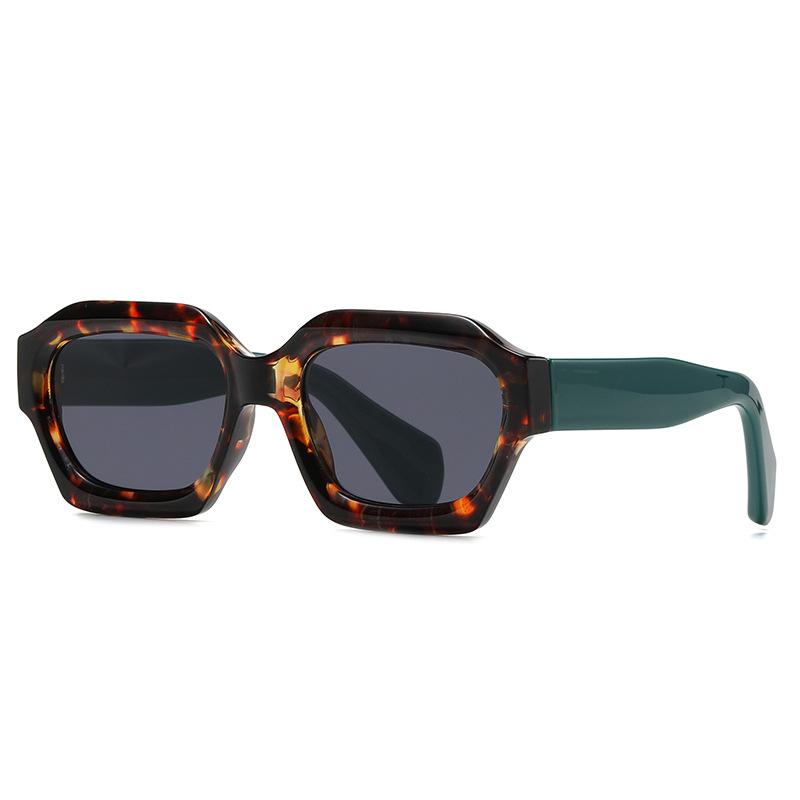 Vintage Brand Designer Irregular Square Sunglasses Women For Men Sun Glasses Luxury Fashion Shades Trending Punk Eyewear UV400 As the photo
Vintage Brand Designer Irregular Square Sunglasses Women For Men Sun Glasses Luxury Fashion Shades Trending Punk Eyewear UV400 As the photo