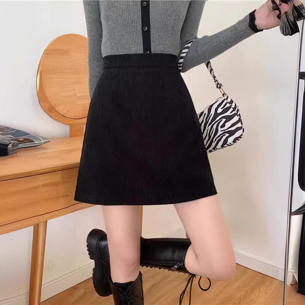 Women s High Waist Slimming Corduroy Midi Skirt - Black Bodycon for Autumn/Winter 2025. Extra Large
Women s High Waist Slimming Corduroy Midi Skirt - Black Bodycon for Autumn/Winter 2025. Extra Large