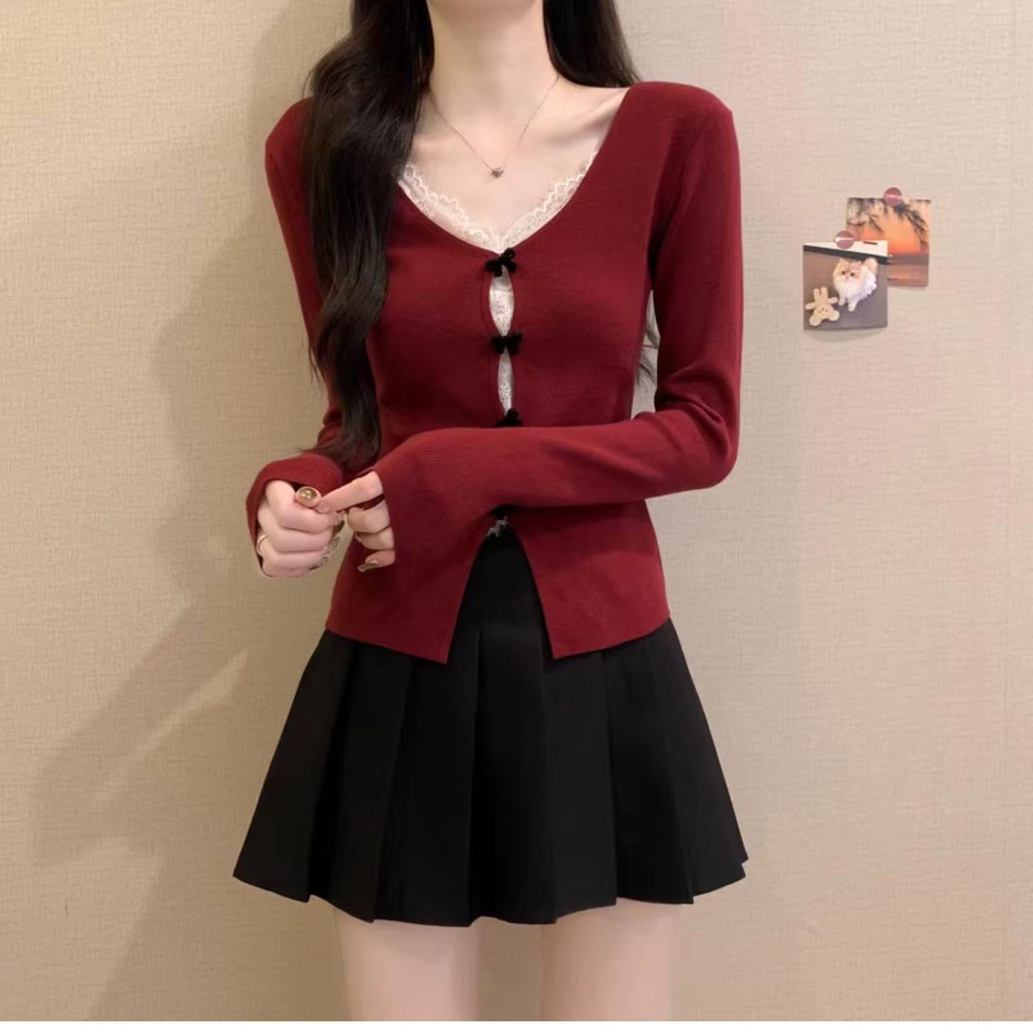 Hollow Out Bow Lace Knitwear: Slimming Long Sleeve Top for Women - Autumn/Winter Style One Size
Hollow Out Bow Lace Knitwear: Slimming Long Sleeve Top for Women - Autumn/Winter Style One Size