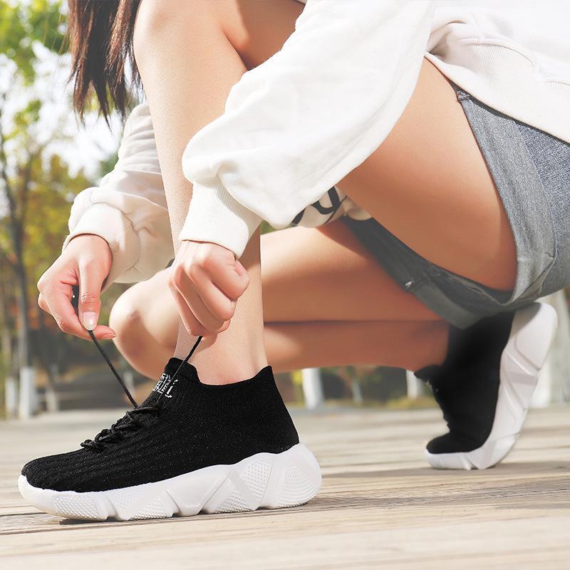 Танцювальне взуття Niu Badao Shuffle: Комфортне взуття для фітнесу 20828 з високою еластичністю та м’якою підошвою. 39 чорний
Танцювальне взуття Niu Badao Shuffle: Комфортне взуття для фітнесу 20828 з високою еластичністю та м’якою підошвою. 39 чорний