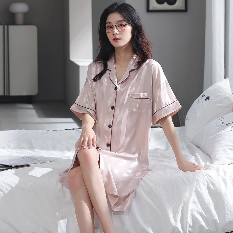 Couple pajamas summer striped ice silk nightgown cool suit men and women casual can wear loungewear spring and summer M
Couple pajamas summer striped ice silk nightgown cool suit men and women casual can wear loungewear spring and summer M