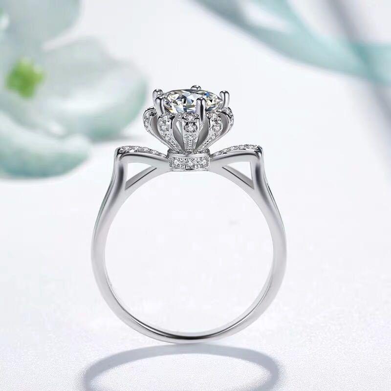 Cat Ear Flower Bud Moissanite Ring: 3 Carat, Eight Hearts, Eight Arrows Zircon Design Adjustable Open Size
Cat Ear Flower Bud Moissanite Ring: 3 Carat, Eight Hearts, Eight Arrows Zircon Design Adjustable Open Size