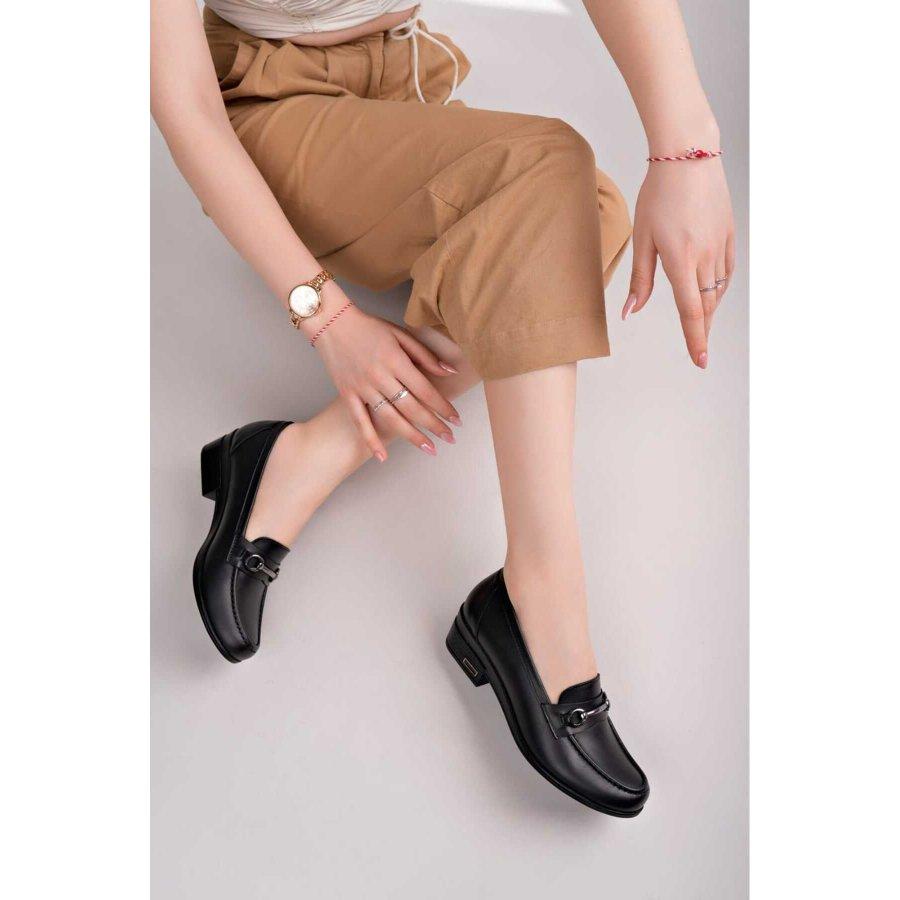 Women s Genuine Leather Low Heeled Casual Shoes Loafer 36 чорний 
Women s Genuine Leather Low Heeled Casual Shoes Loafer 36 чорний