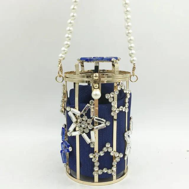 Boutique De FGG Stars Women Pearl Wristlets Bucket Purse Small Metal Clutches Chain Shoulder Bags Ladies Crystal Crossbody Bag Small Clutch
Boutique De FGG Stars Women Pearl Wristlets Bucket Purse Small Metal Clutches Chain Shoulder Bags Ladies Crystal Crossbody Bag Small Clutch