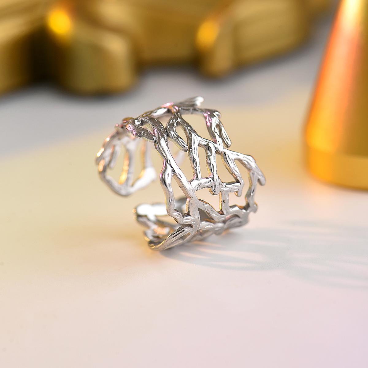 Fashion Gothic Stainless Steel Ring Layered Branch Geometric Shaped Ring Statement Jewelry For Women Party & Daily Wear
Fashion Gothic Stainless Steel Ring Layered Branch Geometric Shaped Ring Statement Jewelry For Women Party & Daily Wear