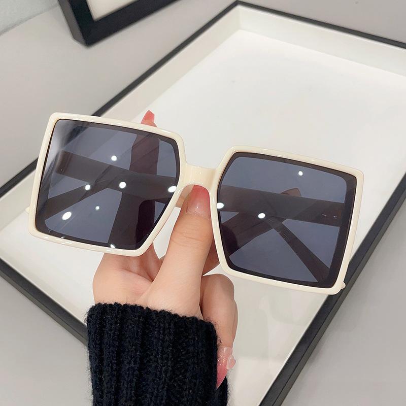 JYL TS Plain Frame Sunglasses Women UV Protection Fashion 2332 A-9236 сердце золотой
JYL TS Plain Frame Sunglasses Women UV Protection Fashion 2332 A-9236 сердце золотой