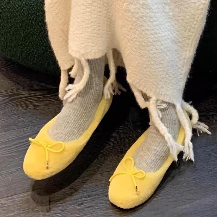 Fur integrated sweet bow Mary Jane shoes women s new fashion versatile casual curly hair shoes 40 жёлтый
Fur integrated sweet bow Mary Jane shoes women s new fashion versatile casual curly hair shoes 40 жёлтый