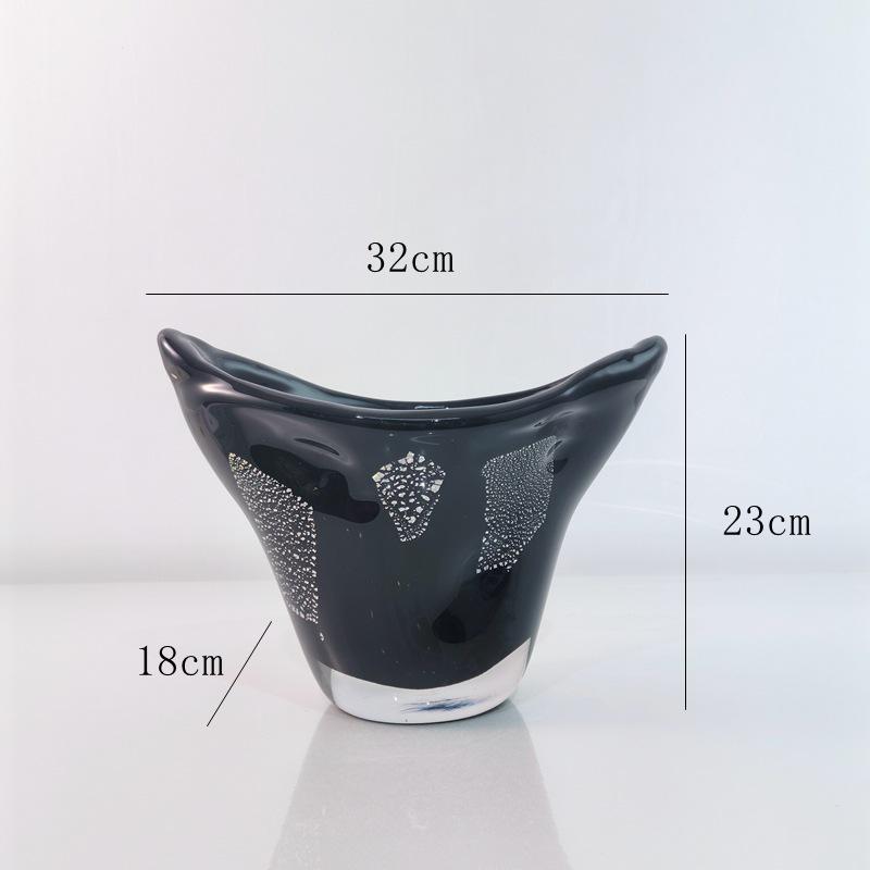 Elegant Black Silver Foil Glass Ingot Vase - Creative Decor for Tabletop or Hotel Display 32x18x23 cm
Elegant Black Silver Foil Glass Ingot Vase - Creative Decor for Tabletop or Hotel Display 32x18x23 cm