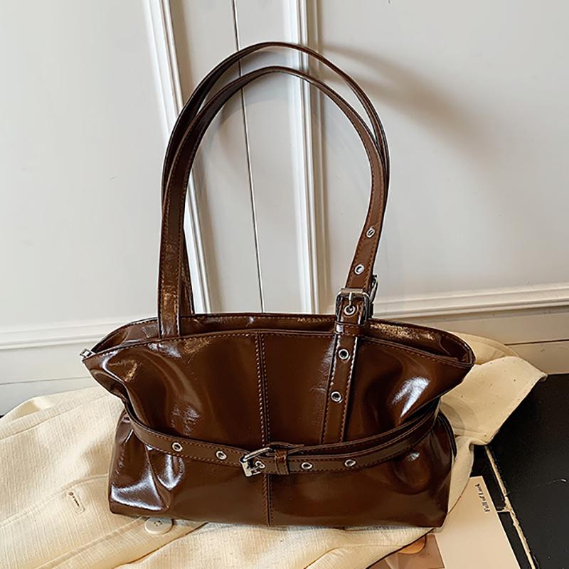 PU Leather Shoulder Bag Women s Large Capacity Tote Bag With Belt Buckle Retro Elegant Handbags for Women Work Office Travel
PU Leather Shoulder Bag Women s Large Capacity Tote Bag With Belt Buckle Retro Elegant Handbags for Women Work Office Travel