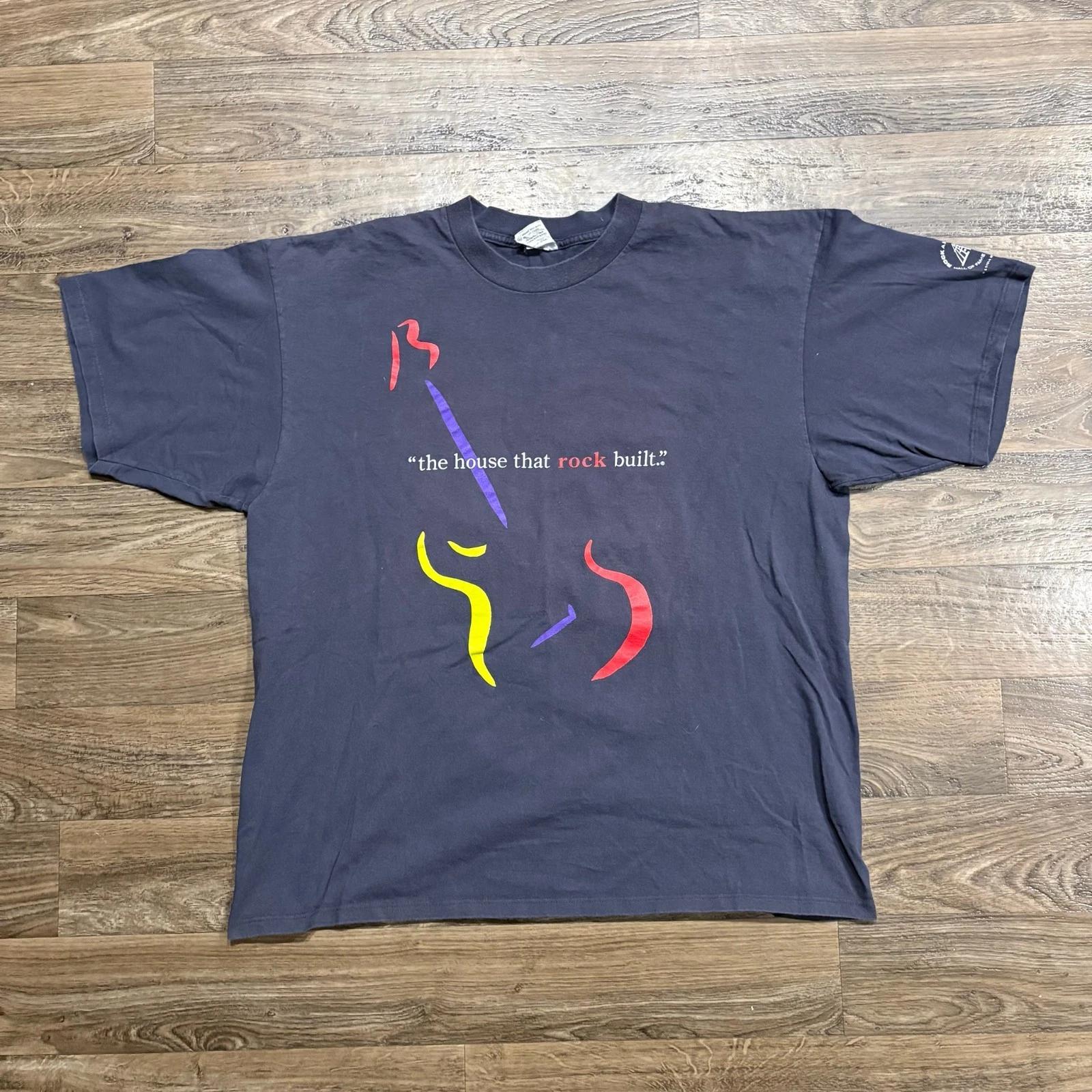 90s / Vintage 1996 Rock And Roll Hall Of Fame Inductees T Shirt XXL Made in USA 2XL
90s / Vintage 1996 Rock And Roll Hall Of Fame Inductees T Shirt XXL Made in USA 2XL