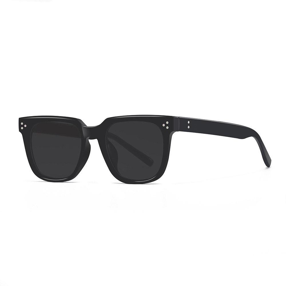 Квадратные очки с защитой UV400 для любителей активного отдыха и моды BlackFrameGrayLens
Квадратные очки с защитой UV400 для любителей активного отдыха и моды BlackFrameGrayLens