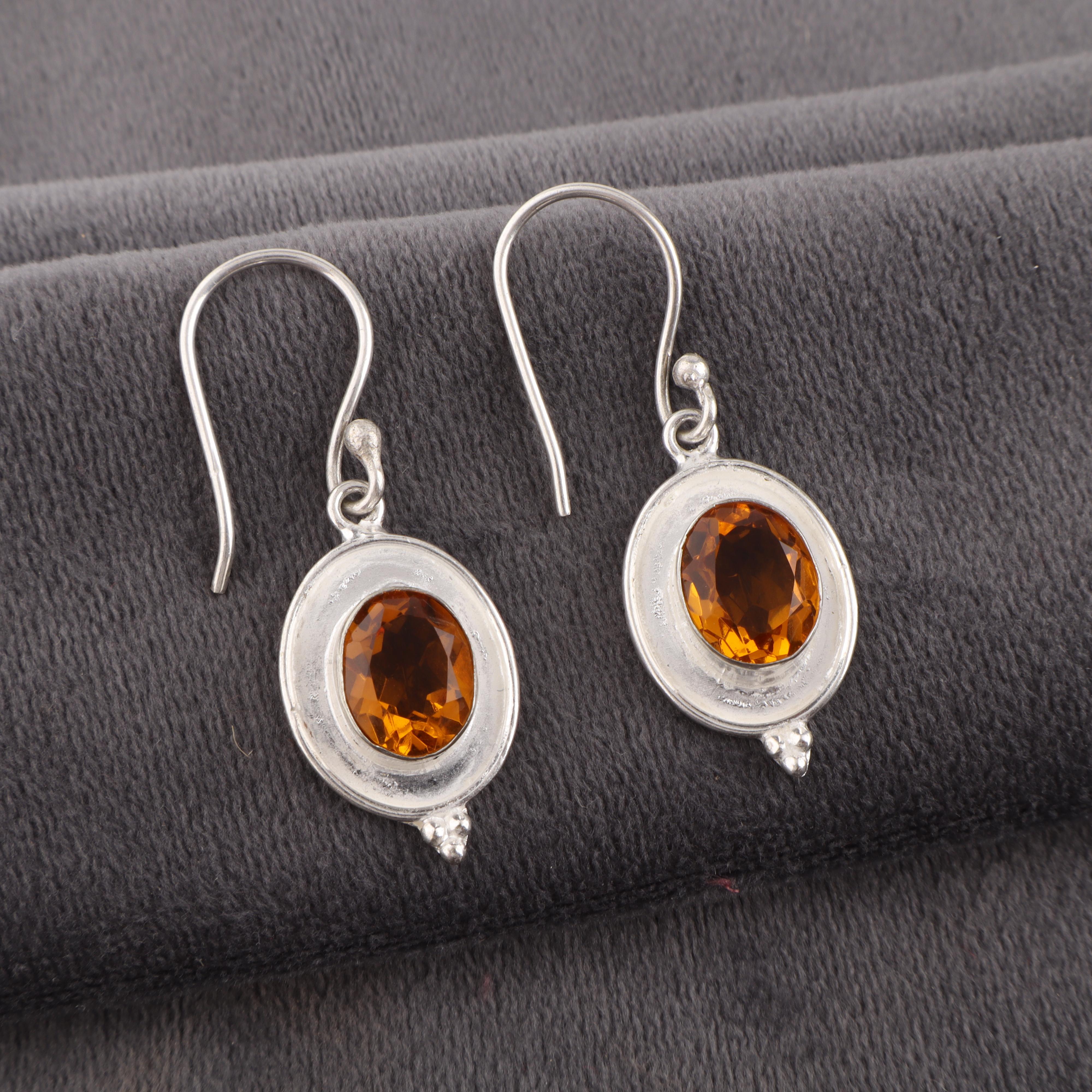 Украшения из цитрина, серьги из стерлингового серебра 925 пробы, привлекательные серебряные украшения с цитрином, серьги ручной работы в подарок на свадьбу 1.50 Inches оранжевый
Украшения из цитрина, серьги из стерлингового серебра 925 пробы, привлекательные серебряные украшения с цитрином, серьги ручной работы в подарок на свадьбу 1.50 Inches оранжевый