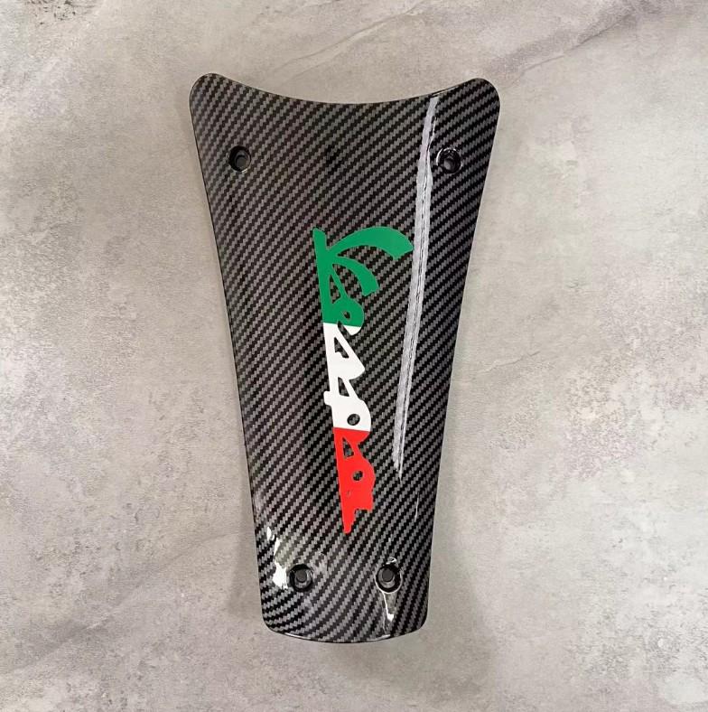 Piaggio VESPA Sprint 150 Крышка аккумулятора и декоративная накладка для подножки Battery Cover Decoration
Piaggio VESPA Sprint 150 Крышка аккумулятора и декоративная накладка для подножки Battery Cover Decoration