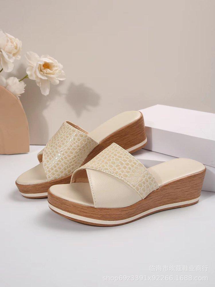 20252025 spring and summer new slope heel slippers women s European and American solid color casual PU crocodile pattern leather sandals 43
20252025 spring and summer new slope heel slippers women s European and American solid color casual PU crocodile pattern leather sandals 43