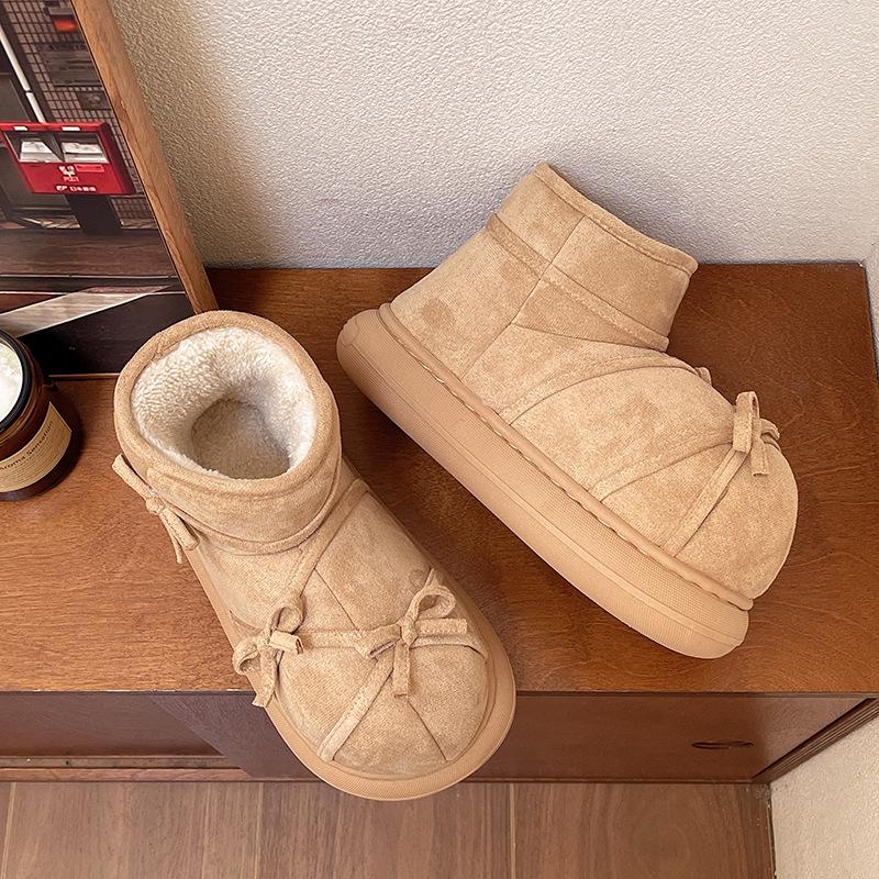 Retro bow snow boots 2025 autumn new niche thick-soled velvet non-slip short boots cotton shoes 40-41 бежевий
Retro bow snow boots 2025 autumn new niche thick-soled velvet non-slip short boots cotton shoes 40-41 бежевий