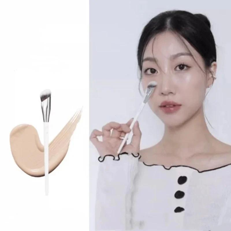 Concealer Brush Under Eye for Makeup Cream Corrector Blending Brush Liquid Makeup Nose Contour Foundation Brush Makeup Brushs белый
Concealer Brush Under Eye for Makeup Cream Corrector Blending Brush Liquid Makeup Nose Contour Foundation Brush Makeup Brushs белый