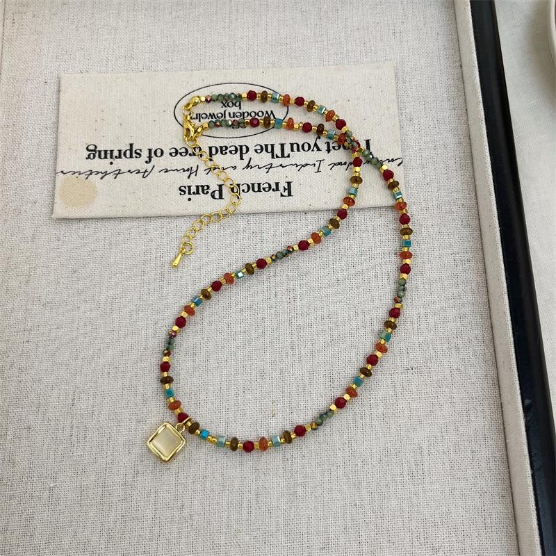 Изысканное ретро-колье-свитер с подвеской из кристаллов кошачьего глаза – серия Майяр осень/зима
Изысканное ретро-колье-свитер с подвеской из кристаллов кошачьего глаза – серия Майяр осень/зима