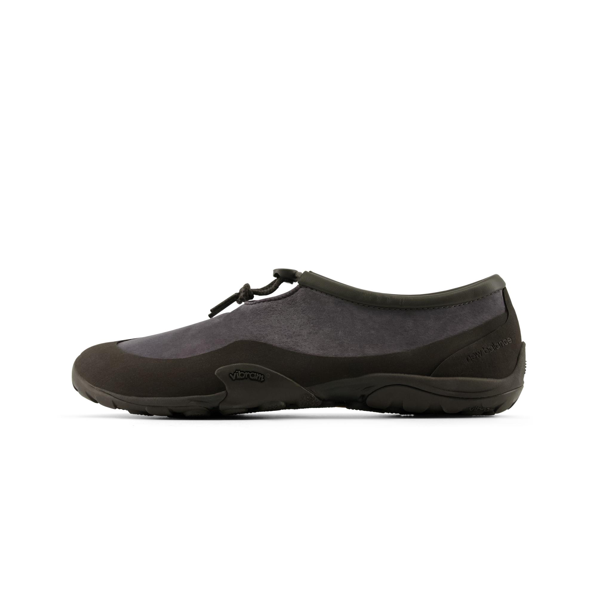New Balance Casual Shoes Unisex Gray Black MT10T364 44
New Balance Casual Shoes Unisex Gray Black MT10T364 44