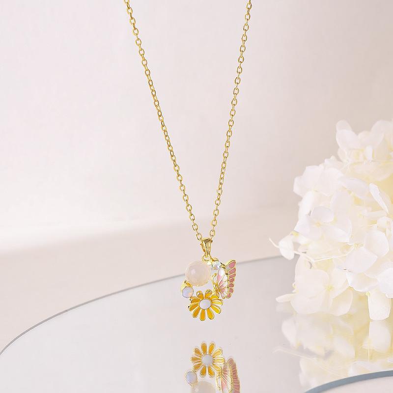 Korean version of super fairy sweet and delicate oil drop butterfly flower flower pendant necklace female high sense does not fade collarbone chain
Korean version of super fairy sweet and delicate oil drop butterfly flower flower pendant necklace female high sense does not fade collarbone chain