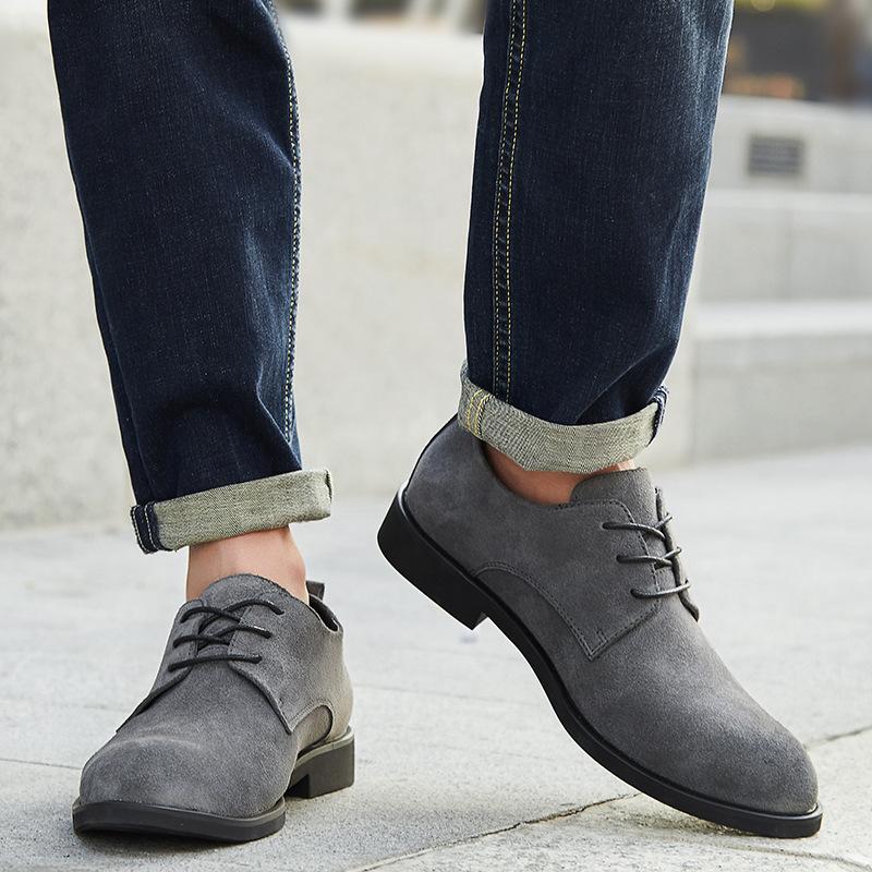 Men s pointed casual leather shoes Youth outdoor tooling leather shoes Fashion polished matte leather trendy shoes Large size 48
Men s pointed casual leather shoes Youth outdoor tooling leather shoes Fashion polished matte leather trendy shoes Large size 48