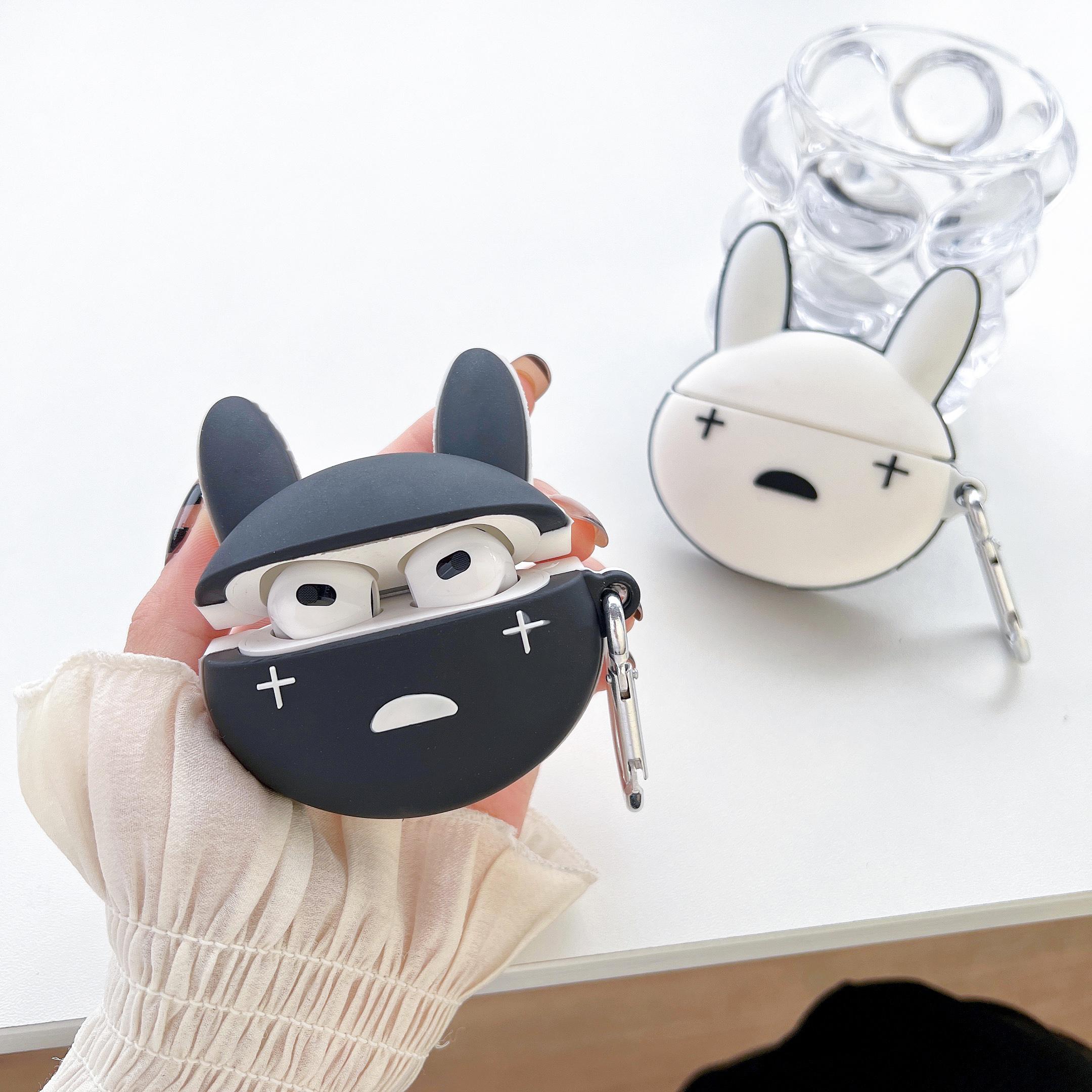 Rogue Rabbit DIY милый мультяшный силиконовый чехол для наушников для Apple Airpods 3 2021 2 и 1 2019, чехол для Airpods Pro 2019, мягкий защитный чехол с металлическим крючком
Rogue Rabbit DIY милый мультяшный силиконовый чехол для наушников для Apple Airpods 3 2021 2 и 1 2019, чехол для Airpods Pro 2019, мягкий защитный чехол с металлическим крючком