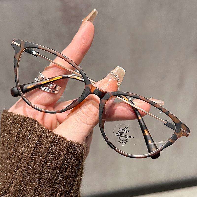Transparent Cat Eye Computer Glasses Metal Frame Women Men Anti Blue Light Oval Eyewear Blocking Optical Spectacle Eyeglasses WHITE цветной печати леопарда
Transparent Cat Eye Computer Glasses Metal Frame Women Men Anti Blue Light Oval Eyewear Blocking Optical Spectacle Eyeglasses WHITE цветной печати леопарда