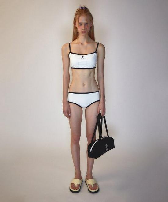 Новый японский и корейский девчачий стиль, комплект бикини из двух частей для женщин на 2024 год Large белый
Новый японский и корейский девчачий стиль, комплект бикини из двух частей для женщин на 2024 год Large белый