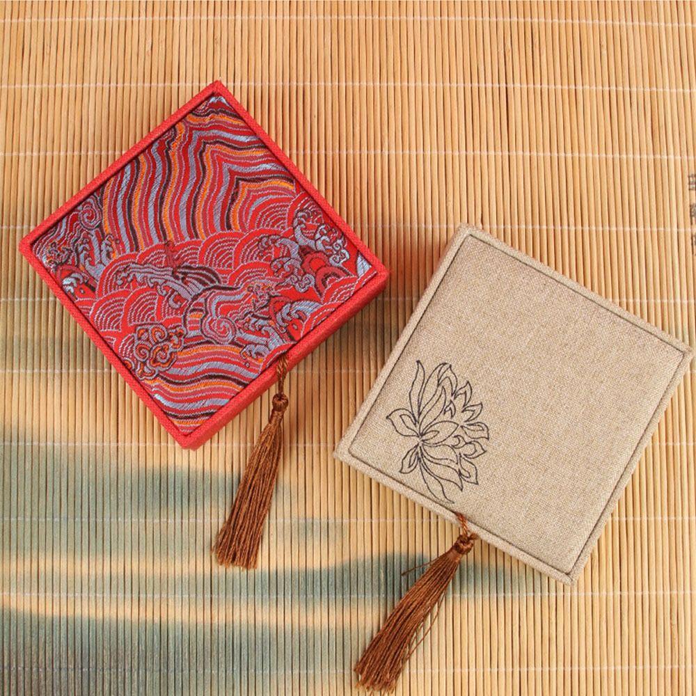Portable Jewelry Box Chinese Style Necklace Organizor Mini Bracelet Storage Box Jewelry Heritage Red
Portable Jewelry Box Chinese Style Necklace Organizor Mini Bracelet Storage Box Jewelry Heritage Red