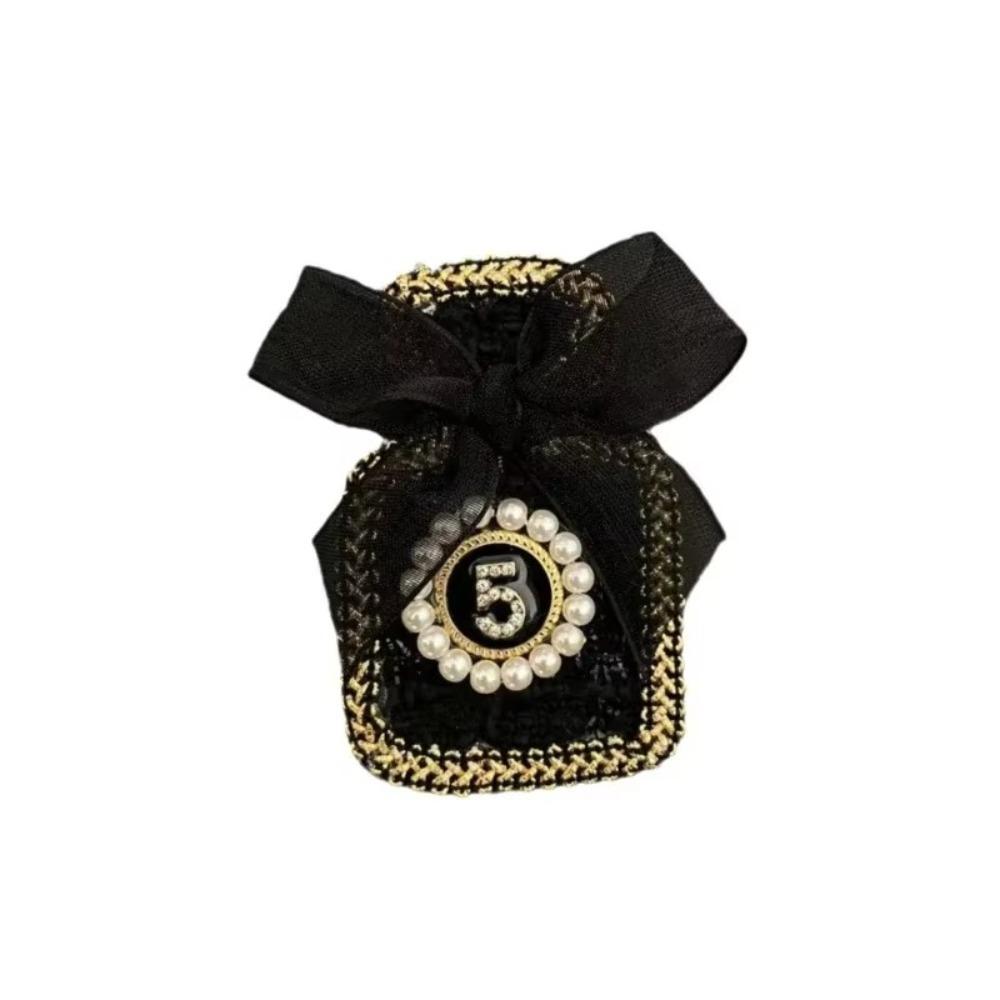 Korean Style Flower Badge Rhinestone Pearl Fashion Jewelry New Clothing Accessories Gift 1
Korean Style Flower Badge Rhinestone Pearl Fashion Jewelry New Clothing Accessories Gift 1
