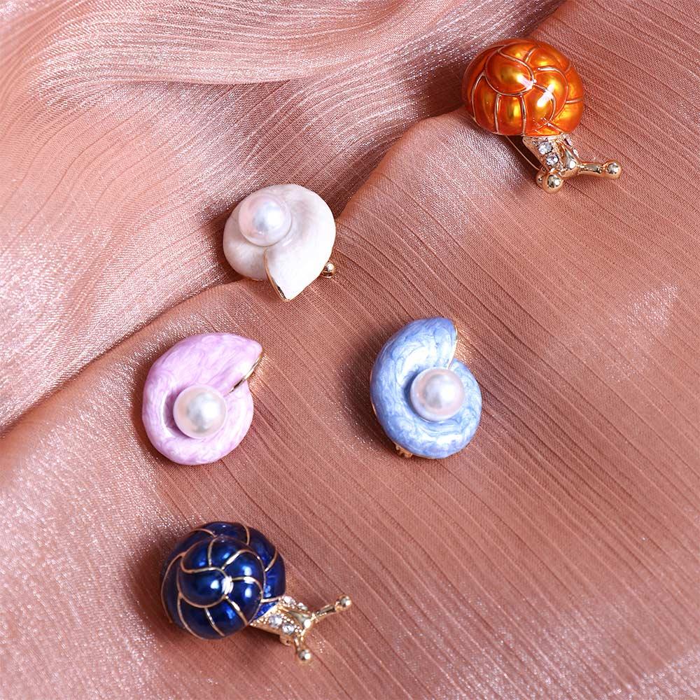 Rhinestone Zinc Zinc Alloy Women Irregular Clothing Corsage Snails Brooches Enamel Pins Korean Style Brooches D
Rhinestone Zinc Zinc Alloy Women Irregular Clothing Corsage Snails Brooches Enamel Pins Korean Style Brooches D