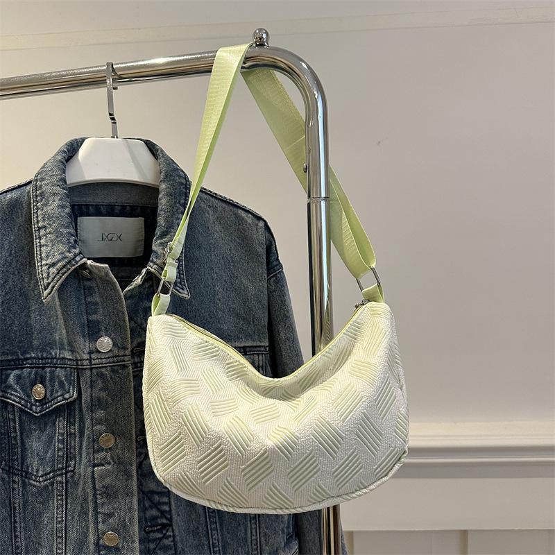 Autumn crossbody pink bag girl 2025 new trendy large capacity versatile dumpling bag niche design high sense
Autumn crossbody pink bag girl 2025 new trendy large capacity versatile dumpling bag niche design high sense