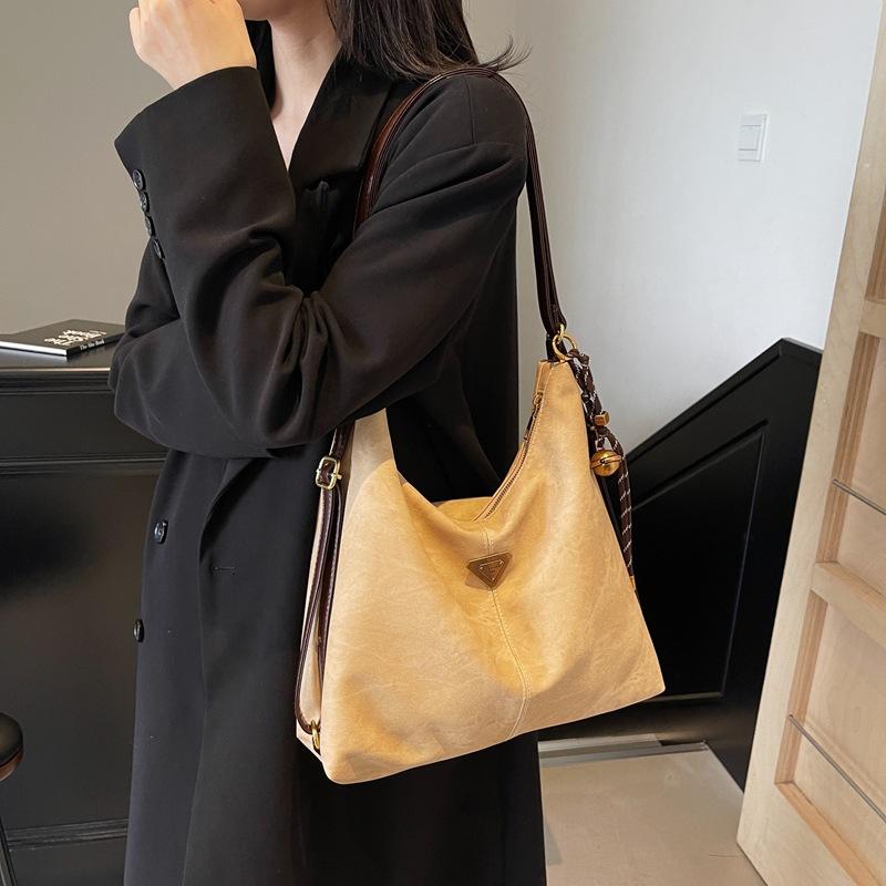 Замшевый рюкзак для женщин, новогодняя сумка Tide Premium, большая вместительная сумка через плечо, сумка подмышкой темно-коричневого
Замшевый рюкзак для женщин, новогодняя сумка Tide Premium, большая вместительная сумка через плечо, сумка подмышкой темно-коричневого