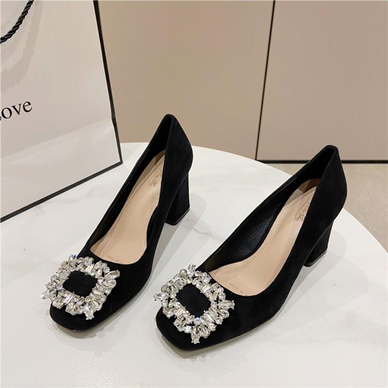 Premium thick heel rhinestone temperament single shoes women s 2025 summer new black commuter shoes with skirt high heels 40
Premium thick heel rhinestone temperament single shoes women s 2025 summer new black commuter shoes with skirt high heels 40