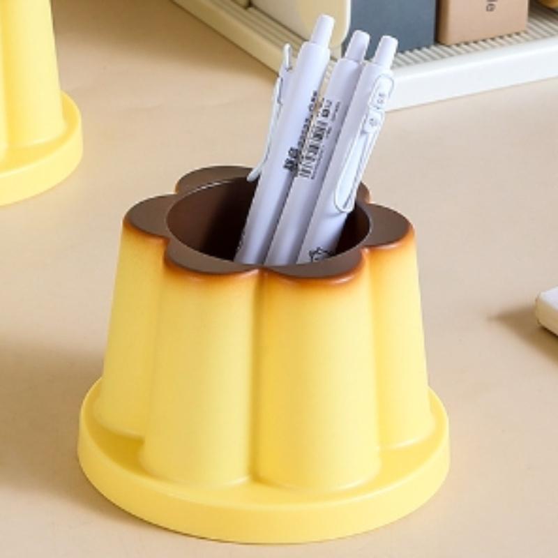 1pc Charming Pudding-Shaped Pen Holder - Best Gift, Adorable Office Desk Accessory
1pc Charming Pudding-Shaped Pen Holder - Best Gift, Adorable Office Desk Accessory