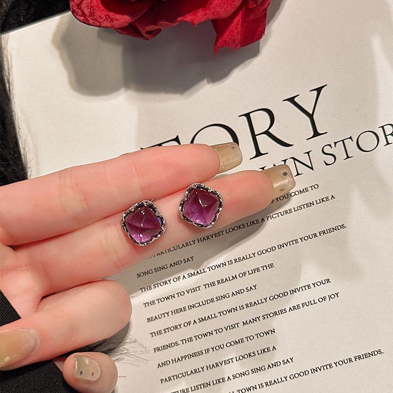 Amethyst stud earrings sterling silver s925 small fragrance elegant celebrity temperament gentle niche women s accessories amethyst 925 silver
Amethyst stud earrings sterling silver s925 small fragrance elegant celebrity temperament gentle niche women s accessories amethyst 925 silver
