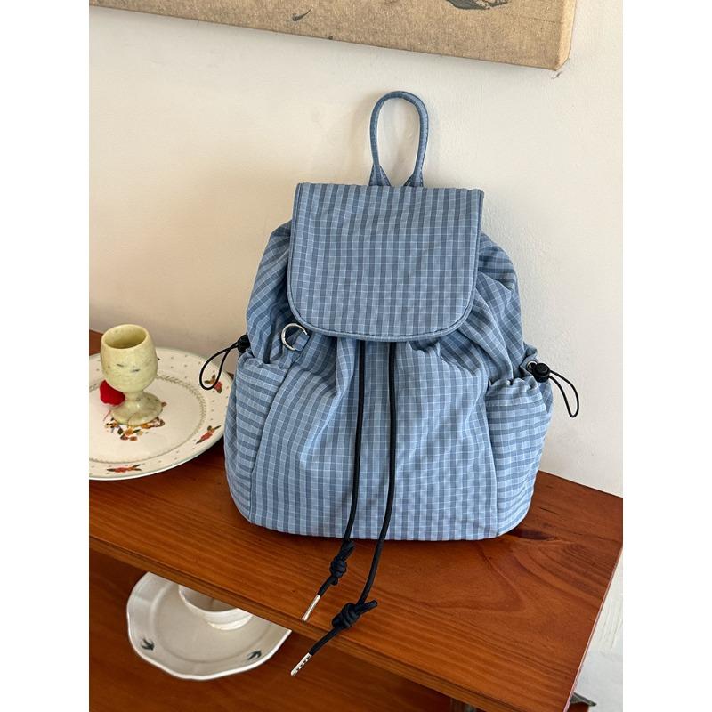 Korean street light nylon backpack women, atmosphere plaid backpack casual commuter book bag синій
Korean street light nylon backpack women, atmosphere plaid backpack casual commuter book bag синій
